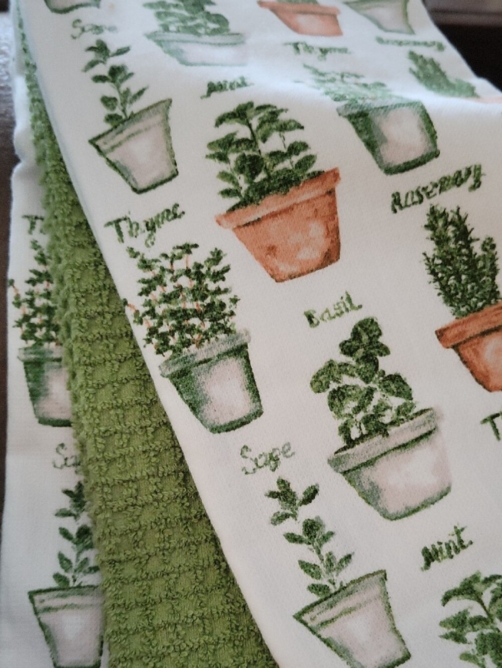 Seasonings Kitchen Towel Set Of 3 - Picture 2 of 3